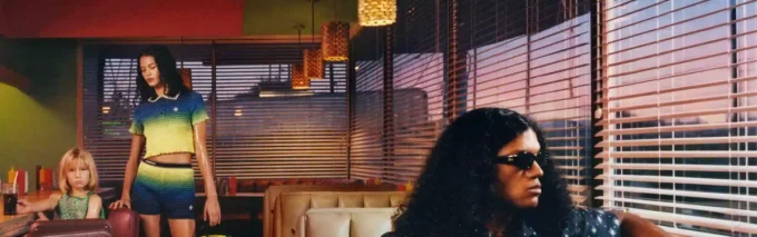 Degrade Black Monogram Shorts mit Kurzarm-Bademode