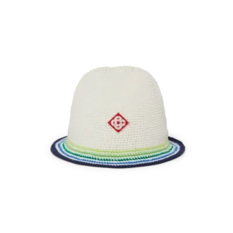 Gestreifte Häkelmütze