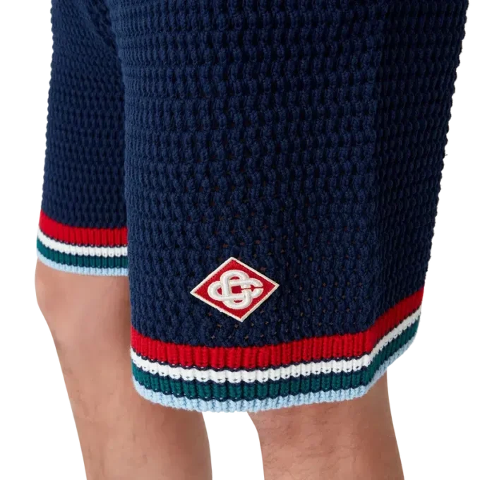 Gothic-Häkel-Shorts