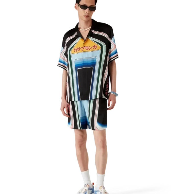 Graphic Mountain Kurzarm-Seidenhemd mit Shorts