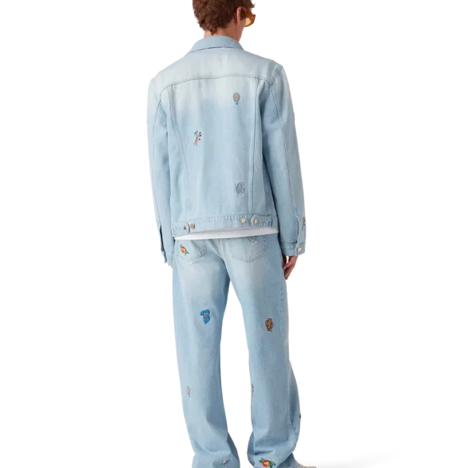 Jeans mit Stickmotiv