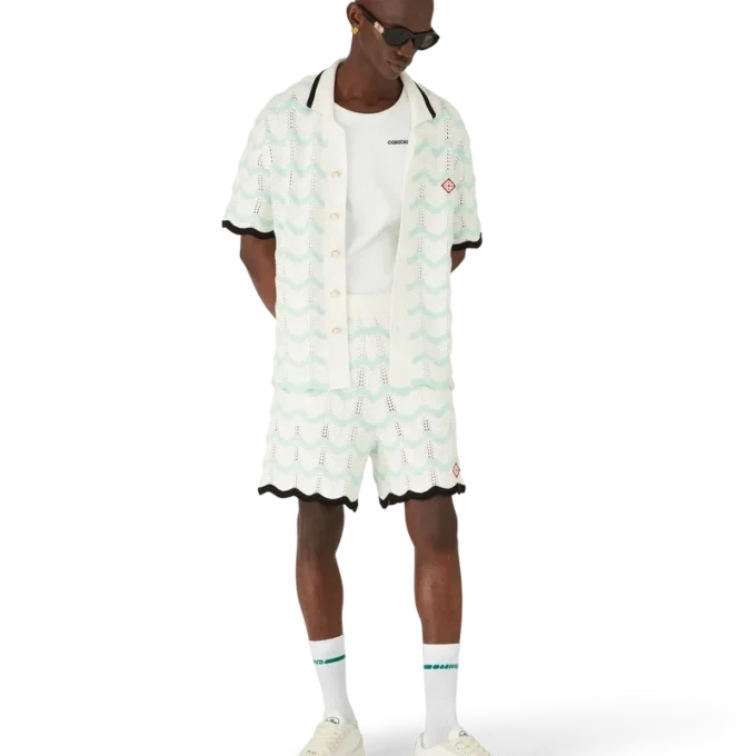 Kurzarm-Shirt aus Baumwollhäkelstoff mit Farbverlauf