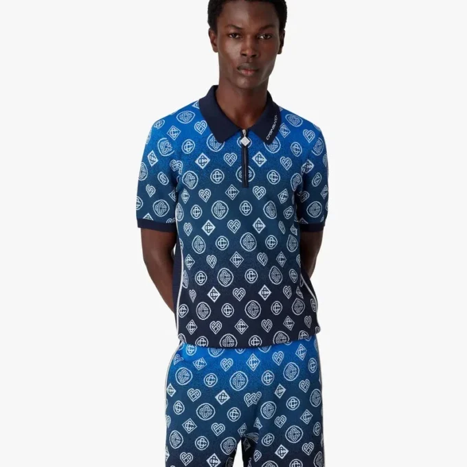 Kurzärmeliges Polohemd aus Strick mit Monogramm-Farbverlauf Kurzärmeliges Polohemd aus Strick mit Monogramm-Farbverlauf