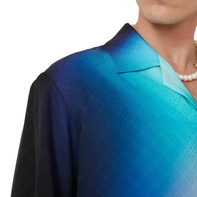 Kurzärmeliges Seidenhemd mit Farbverlauf Kurzärmeliges Seidenhemd mit Farbverlauf