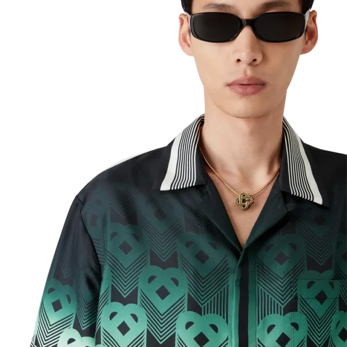 Kurzärmeliges Seidenhemd mit Farbverlaufs-Monogramm