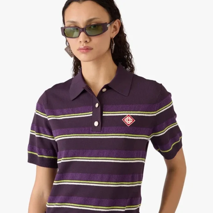 Lila-grün gestreiftes, tailliertes Poloshirt Lila-grün gestreiftes, tailliertes Poloshirt