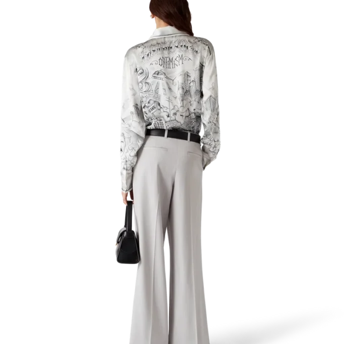 Maßgeschneiderte Hose aus Wolle mit dreifacher Falte Maßgeschneiderte Hose aus Wolle mit dreifacher Falte