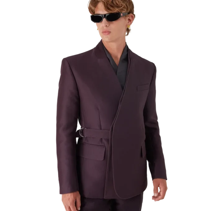 Maßgeschneiderte Wickeljacke aus Woll-Seiden-Mischung