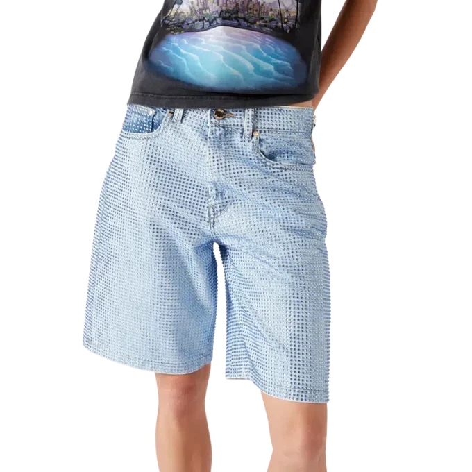 Mit Kristallen verzierte Jeans-Shorts