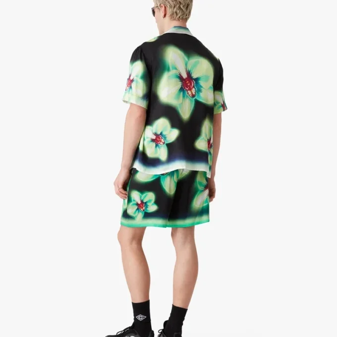 Orchid Glitch Kurzarm-Seidenhemd aus Shorts