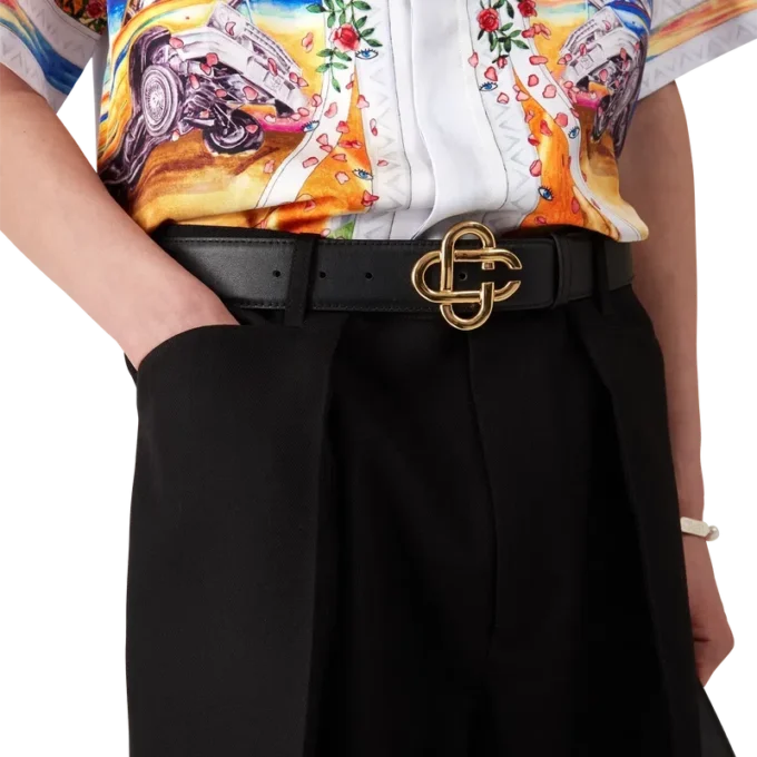 Schwarzer Gürtel mit CC-Logo