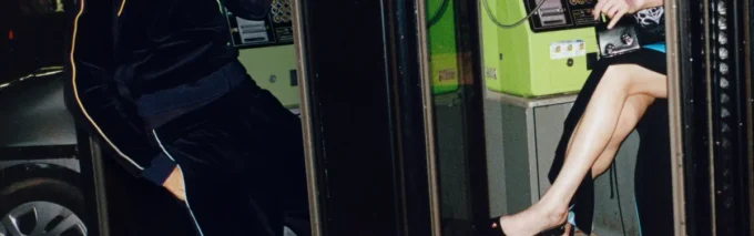 Monogram-Logo-Ohrstecker