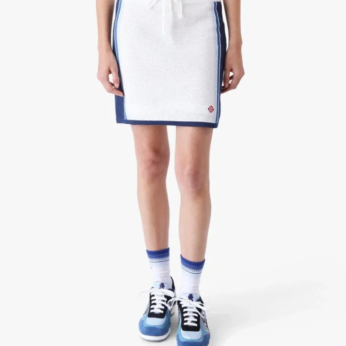 Weiß-blau gestreifter Mesh-Minirock