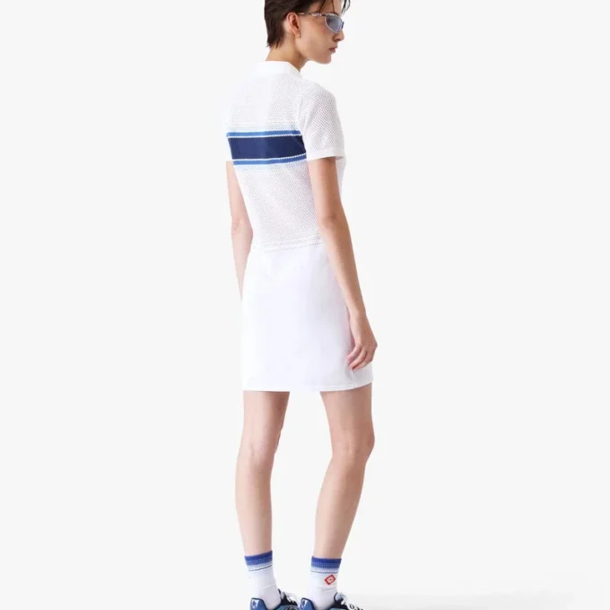 Weiß-blau gestreiftes Midi-Kleid aus Mesh