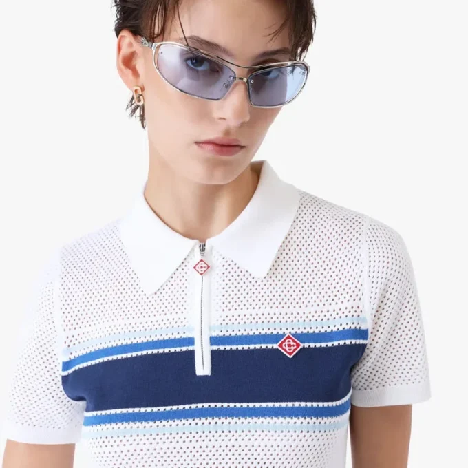 Weiß-blau gestreiftes Midi-Kleid aus Mesh