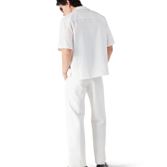 Weiße Chino-Hose mit Monogramm Weiße Chino-Hose mit Monogramm