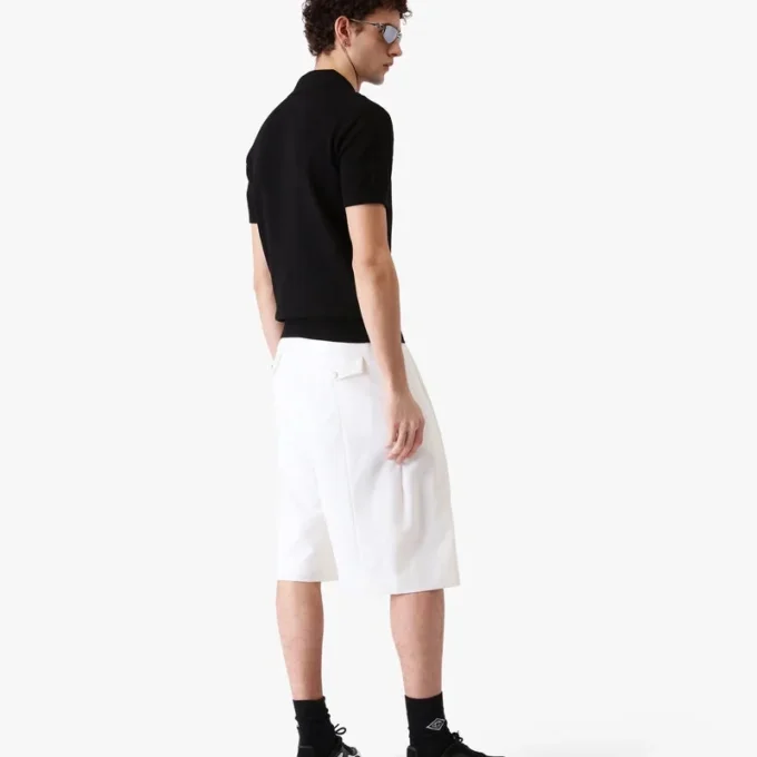 Weiße, plissierte Baggy-Shorts Weiße, plissierte Baggy-Shorts