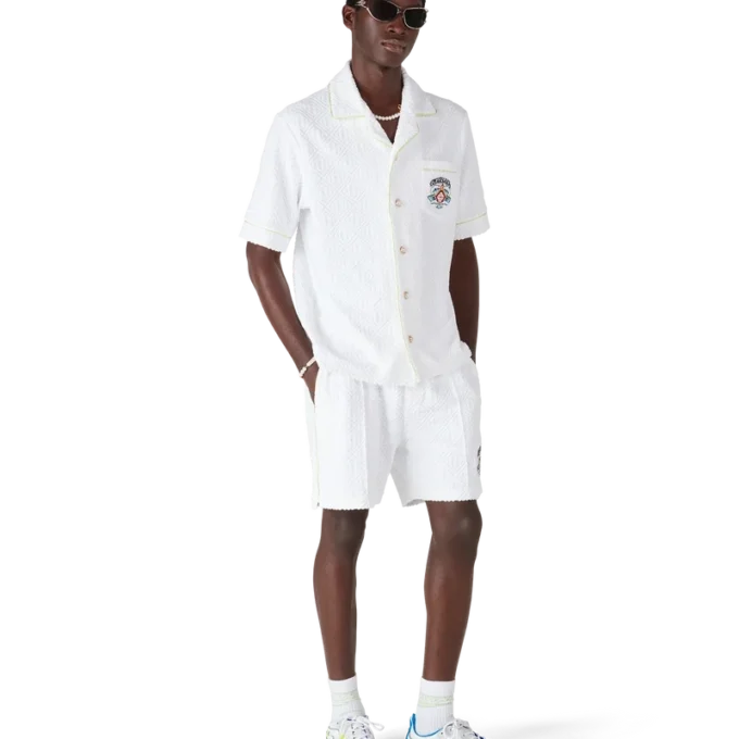 Weißes klassisches Frottee-Shirt mit kurzen Ärmeln