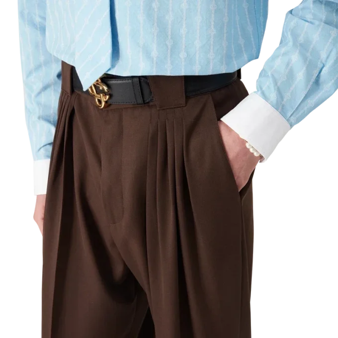 Wollhose mit fünf Bundfalten Wollhose mit fünf Bundfalten